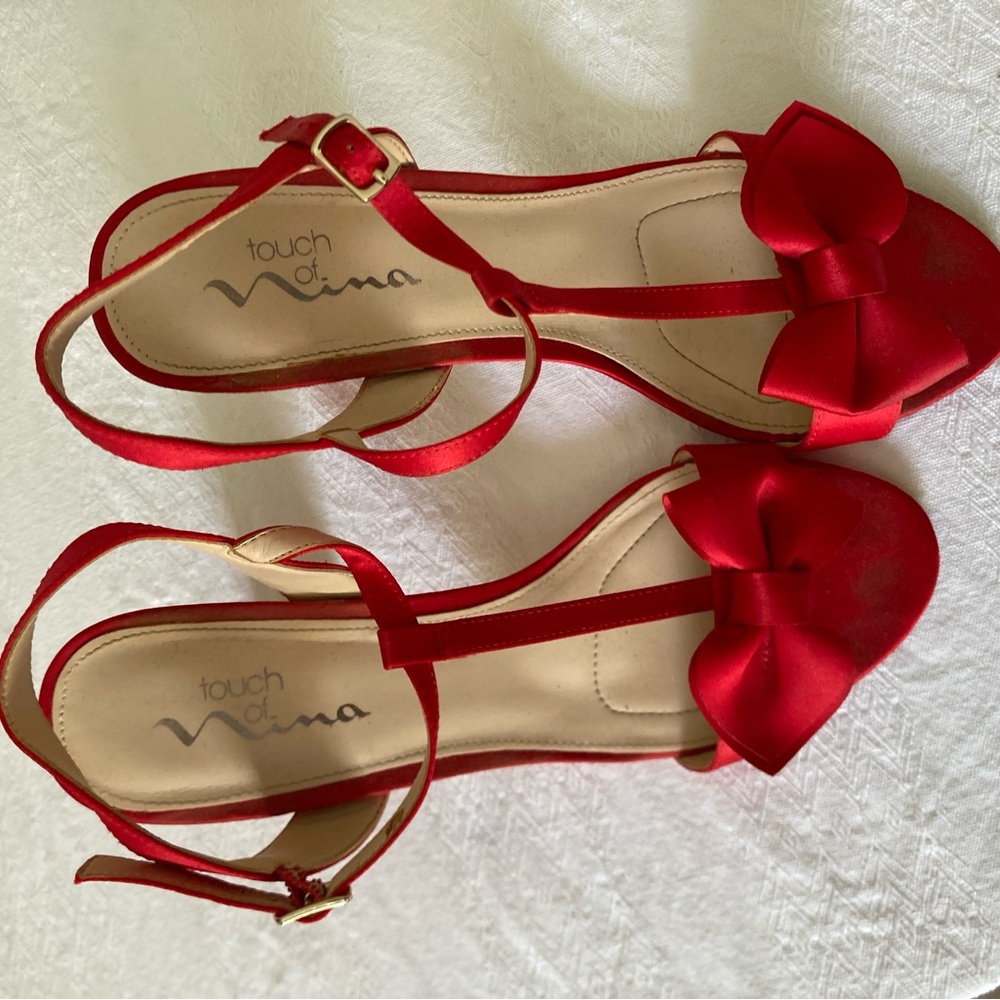 Touch of Nina Red Satin Bow Sandals